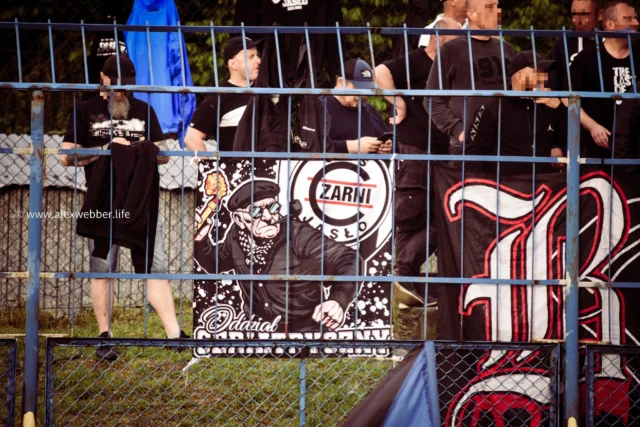 My flag of the year competition looks over already thanks to this effort from Czarni Jaslo - love it! 

⚽ JKS Jaroslaw v Czarni Jaslo
📸 3 May 2025

#awayends
#thebeautifulgame
#groundhopping
#groundhopper
#polishfootball
#awaydays
#ultrasworld
#pilkanoznadlakibicow
#oldstadium